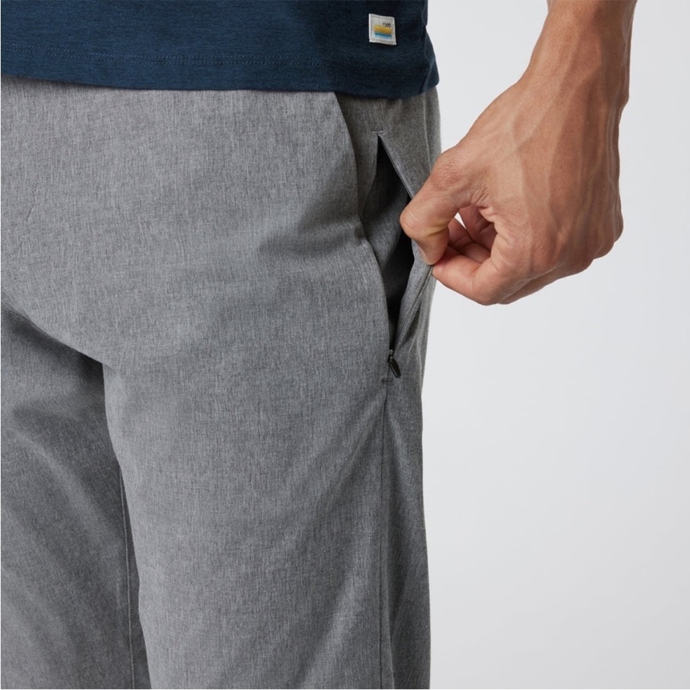 Vuori Men’s Aim Pant in Concrete Gray NWT - Picture 8 of 10